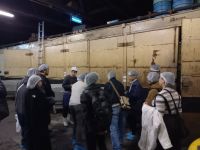 味噌蔵「峰村醸造」を見学しました。