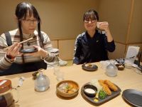 お昼ご飯は名物『たれかつ丼』